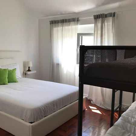 7 Rivers Hostel Лиссабон Экстерьер фото
