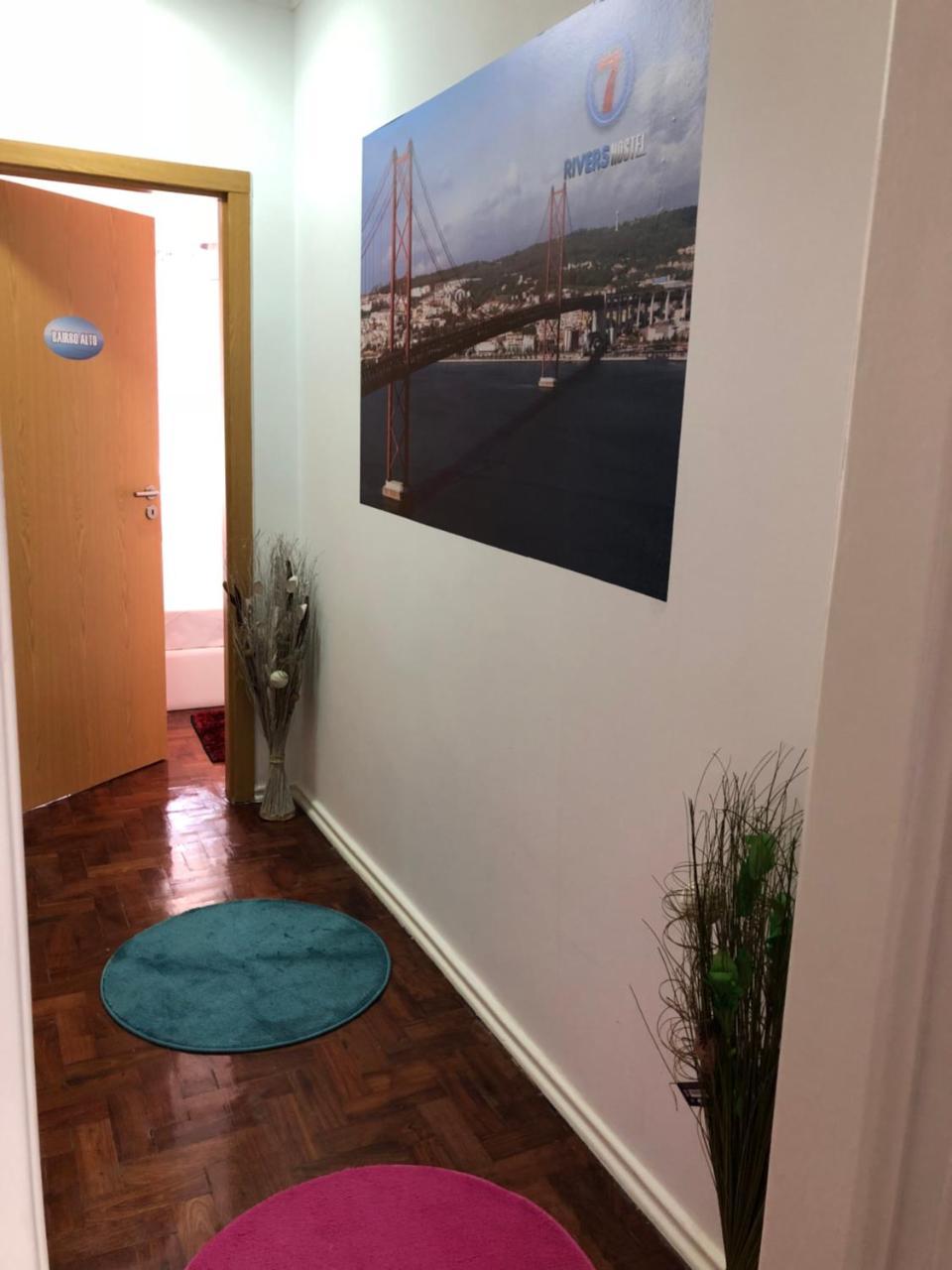 7 Rivers Hostel Лиссабон Экстерьер фото