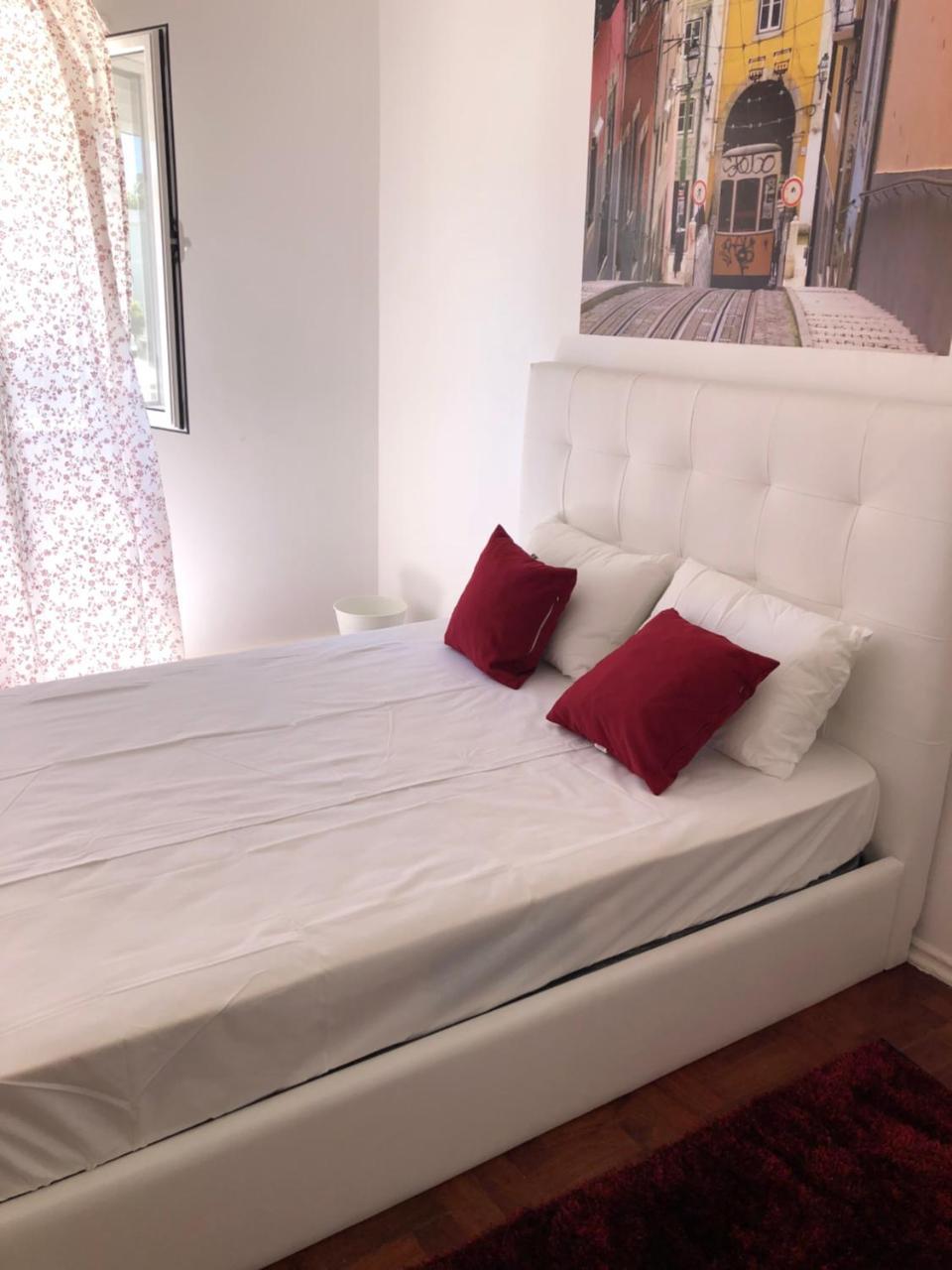 7 Rivers Hostel Лиссабон Экстерьер фото