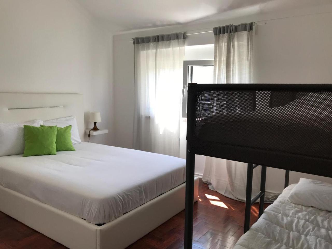 7 Rivers Hostel Лиссабон Экстерьер фото